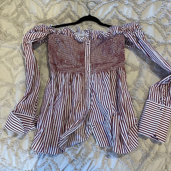 Victoria Beckham
Striped Off-the-Shoulder
Sz 6 - Picture 6 of 7